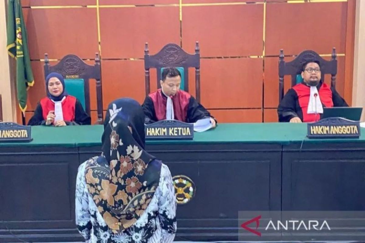 Hakim vonis bebas guru honorer Supriyan,i kasus tuduhan aniaya siswa Konawe Selatan