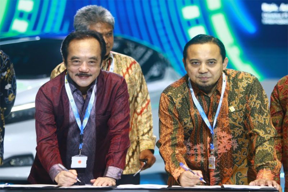 PLN Icon Plus berkolaborasi dengan Indomobil wujudkan pengembangan ekosistem kendaraan listrik