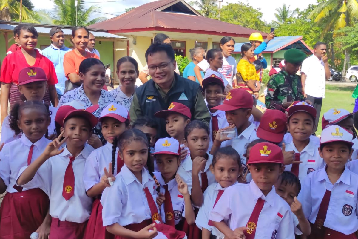 Kemensos salurkan santunan konflik sosial di Flores Timur