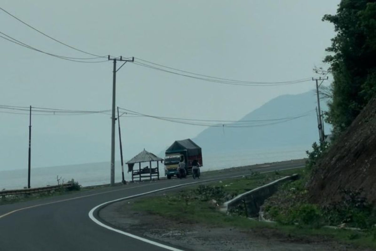 Mengunjungi pulau Seribu Matahari, Seribu Bukit