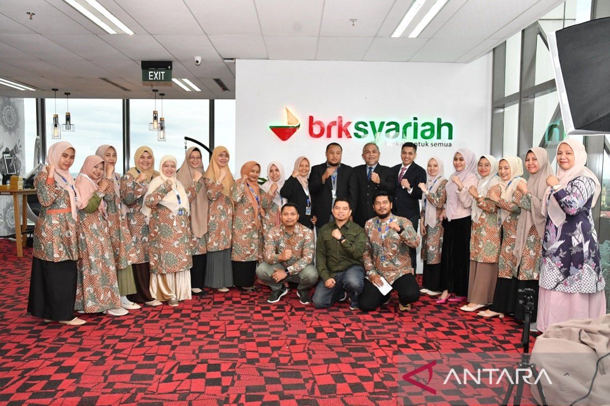 Bersama dua pakar Internasional, Direktur BRK Syariah isi seminar ICBISEA 2024 Umri