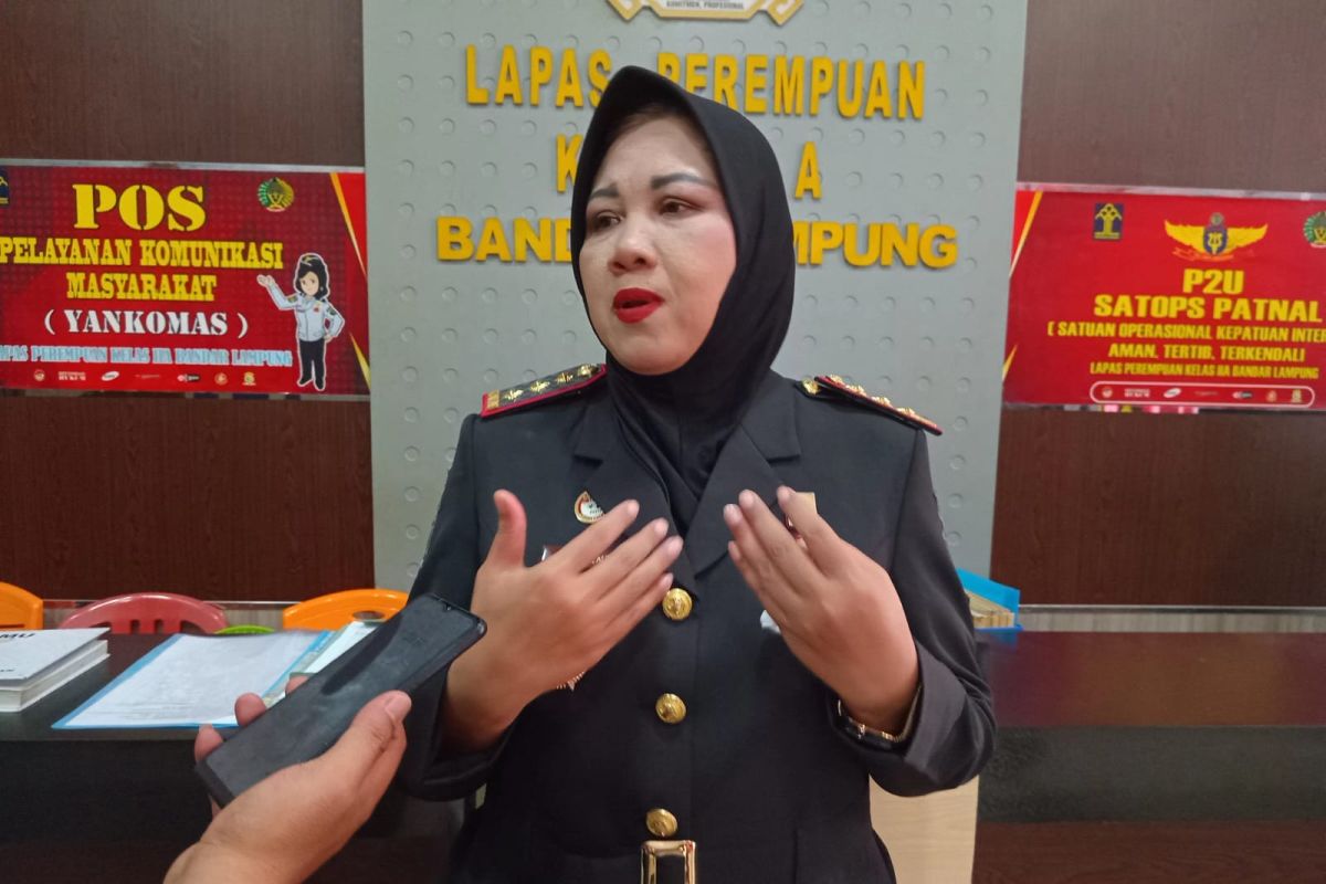 Kalapas Perempuan minta narapidana tekuni program kemandirian di Lapas