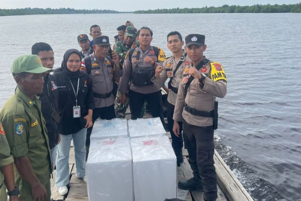 Polsek Rupat Utara kawal distribusi logistik ke TPS pulau terluar