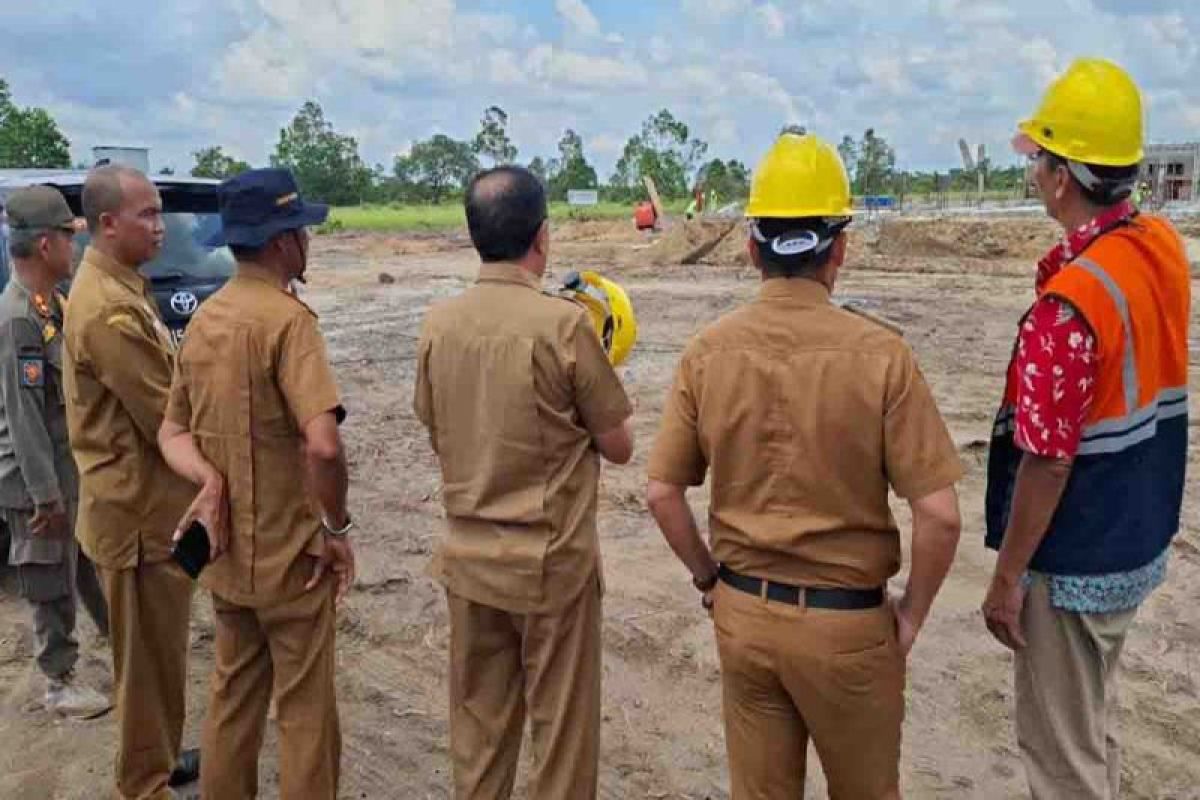 Tingkatkan layanan ke masyarakat, Pemkab Sukamara bangun membangun Labkesda