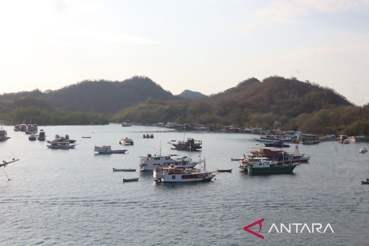 BMKG sebut Fenomena Haze akibatkan udara di Labuan Bajo terlihat kabur