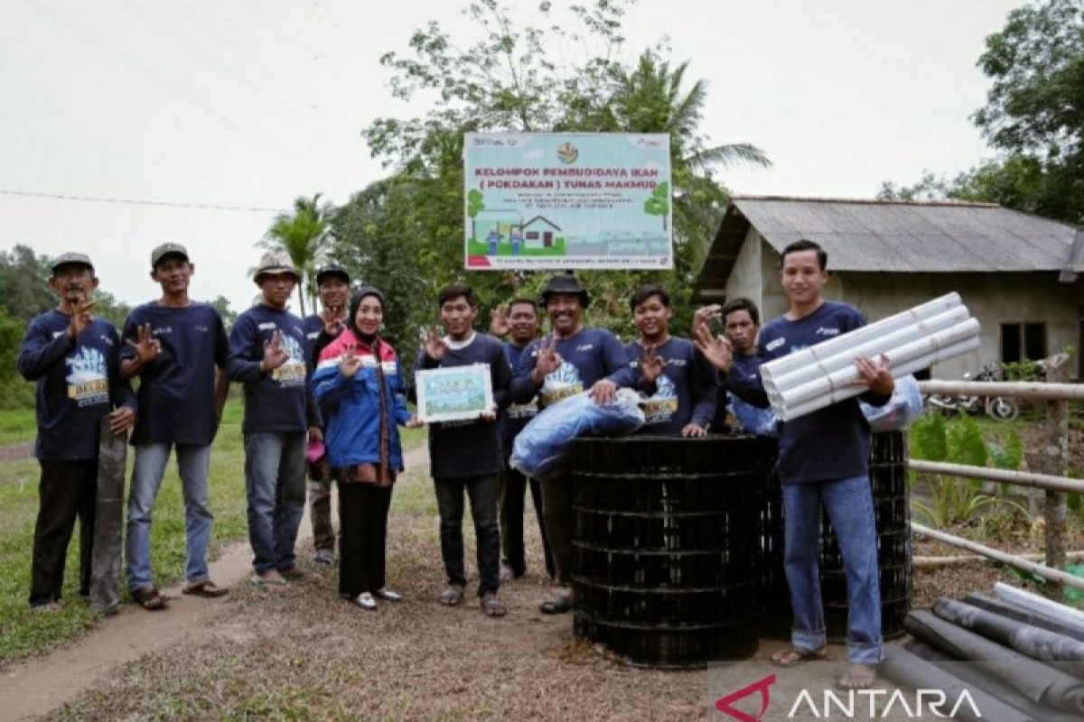 Kilang Pertamina Plaju fasilitasi budidaya ikan air tawar di Sungai Gerong