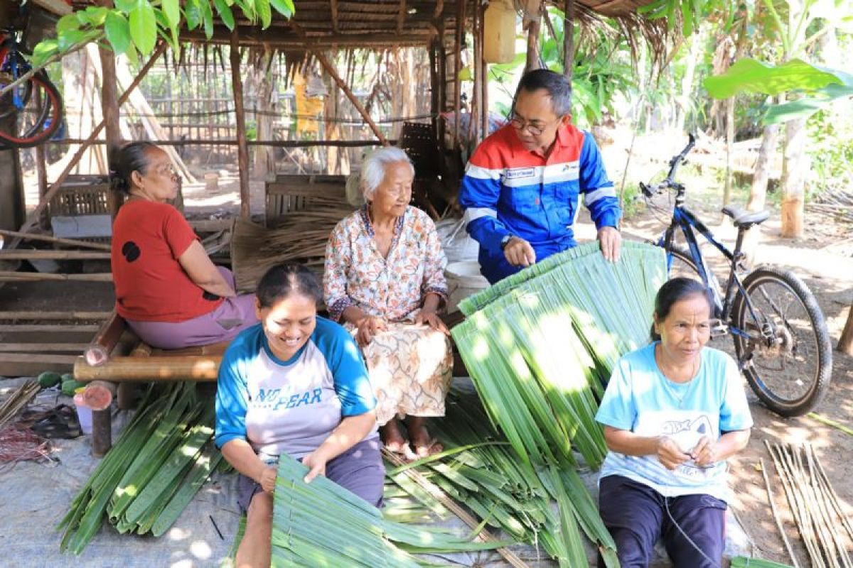 Kunjungi Kampoeng Kepiting, Dirut KPI dorong semangat kemandirian dan ketahanan energi