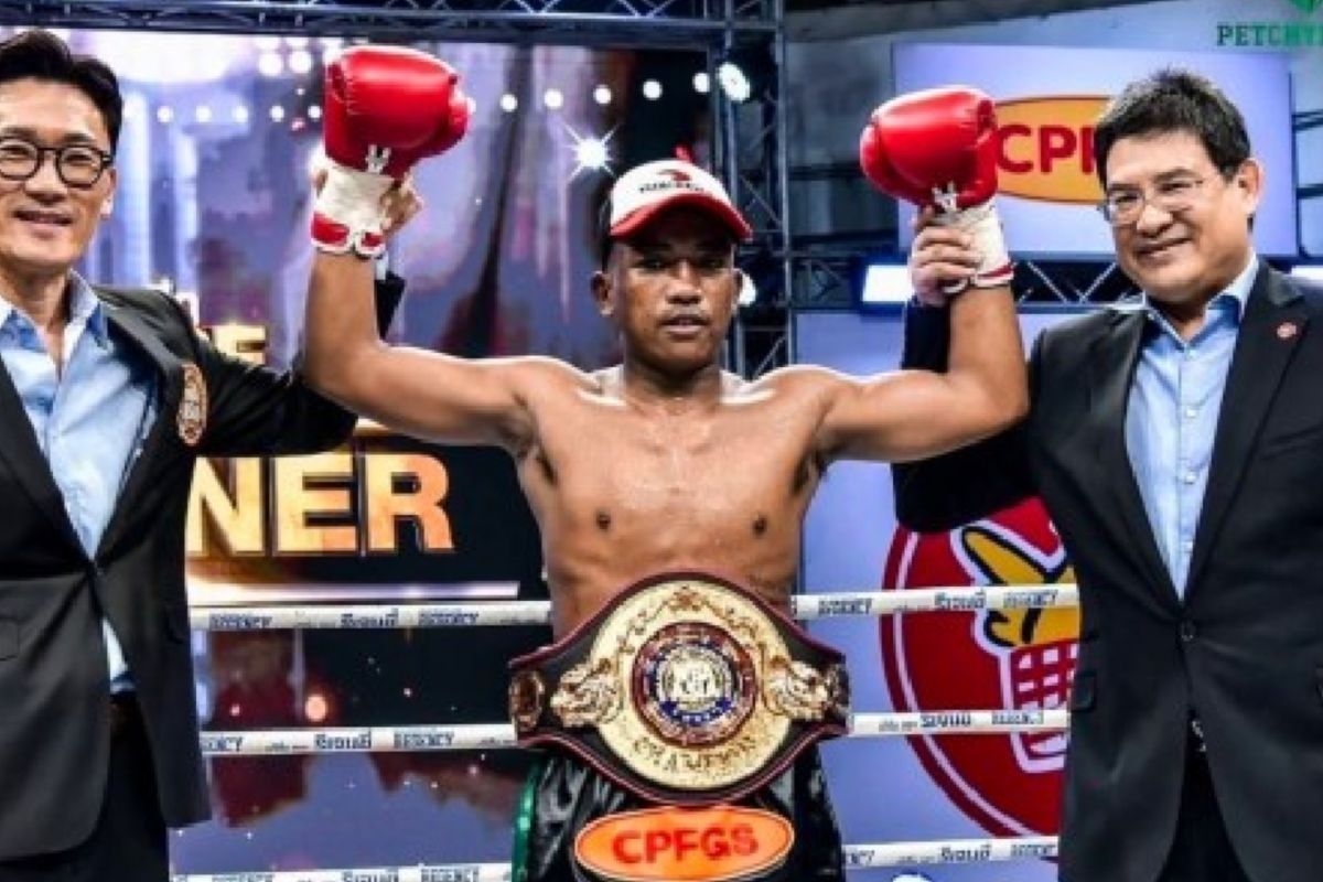 Petinju Thailand Phongthep Homjui pertahankan sabuk kelas ringan super WBA Asia