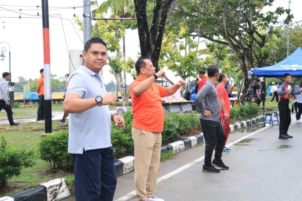 Kapolda Kaltara Gelar Olahraga Bersama Dengan Masyarakat