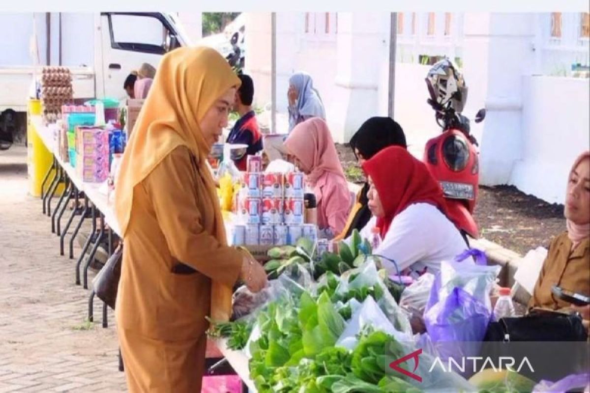 Pemkot Kendari gelar pangan murah jelang Natal dan tahun baru