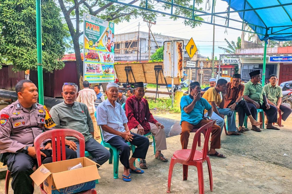 Usai Pilkada, Polsek Pinggir jalin silaturahmi dengan warga