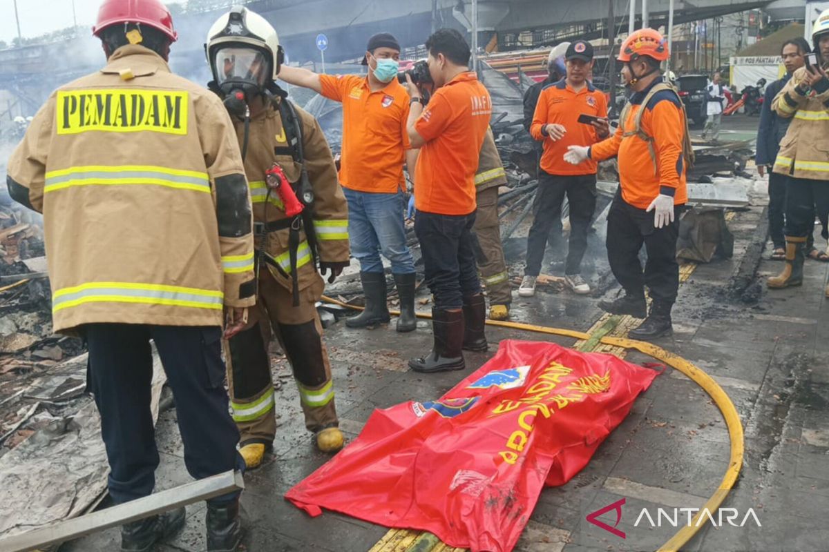 Satu orang tewas dalam kebakaran di Simpang Matraman Jakpus