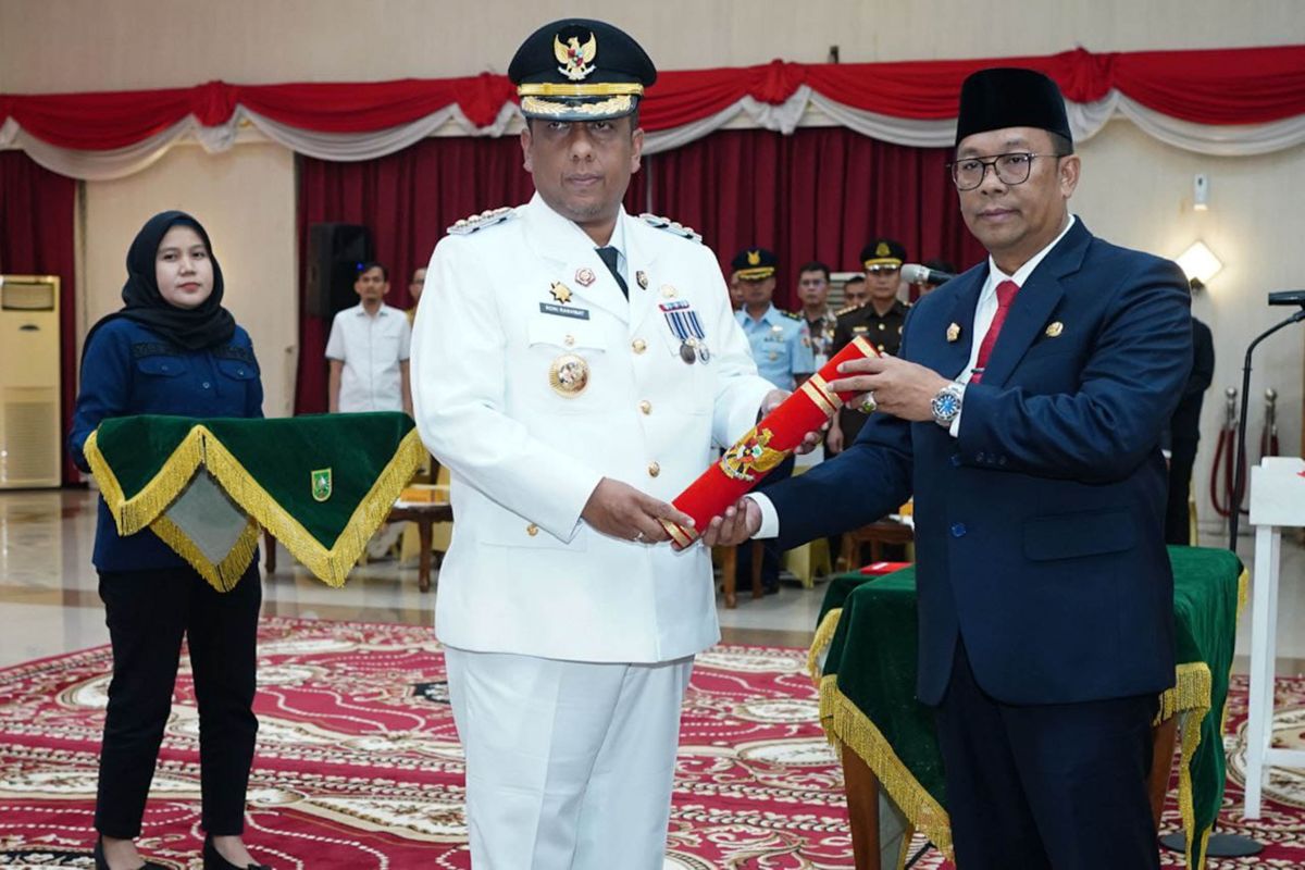 Pj Gubernur Riau Rahman Hadi lantik Roni Rahmat jadi Pj Wali Kota Pekanbaru