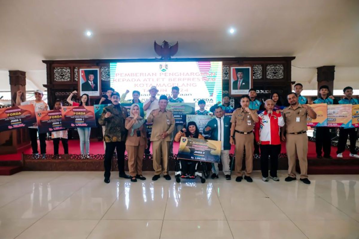 Pemkot beri penghargaan 94 atlet pelajar berprestasi