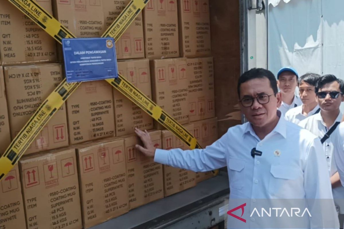 Menteri Perdagangan ungkap keramik impor ilegal senilai Rp9,8 miliar