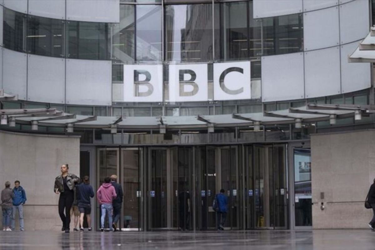 Krisis finansial, BBC rencanakan PHK di tengah gugatan Trump