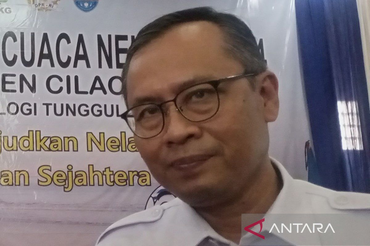 BMKG imbau  masyarakat tingkatkan kewaspadaan saat berwisata di pantai