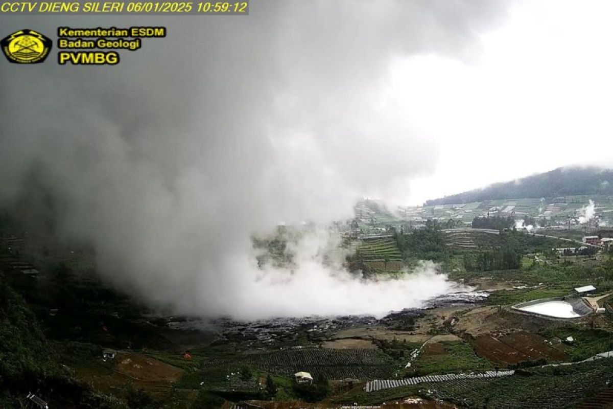 PGA Dieng:  Kawah Sileri Banjarnegara semburkan lumpur sejauh 40 meter