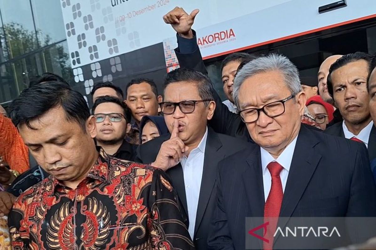 Sekjen PDIP  Hasto Kristiyanto diperiksa KPK selama 3,5 jam