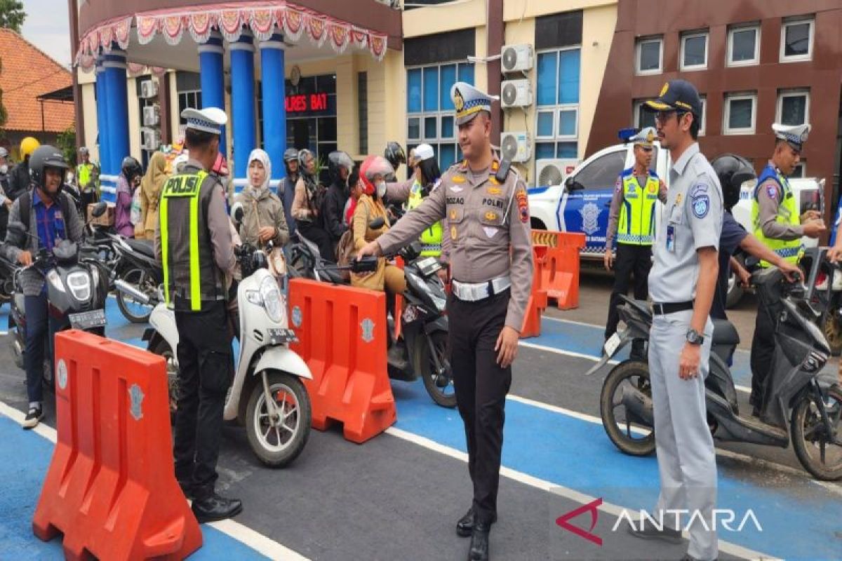 Polres Batang jaring  71 pelanggar lalu lintas