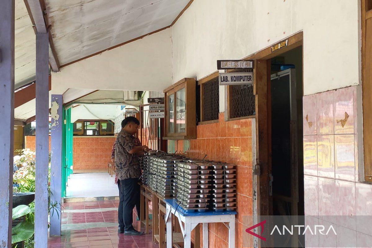 Sejumlah  siswa di Sukoharjo keracunan usai makan menu MBG