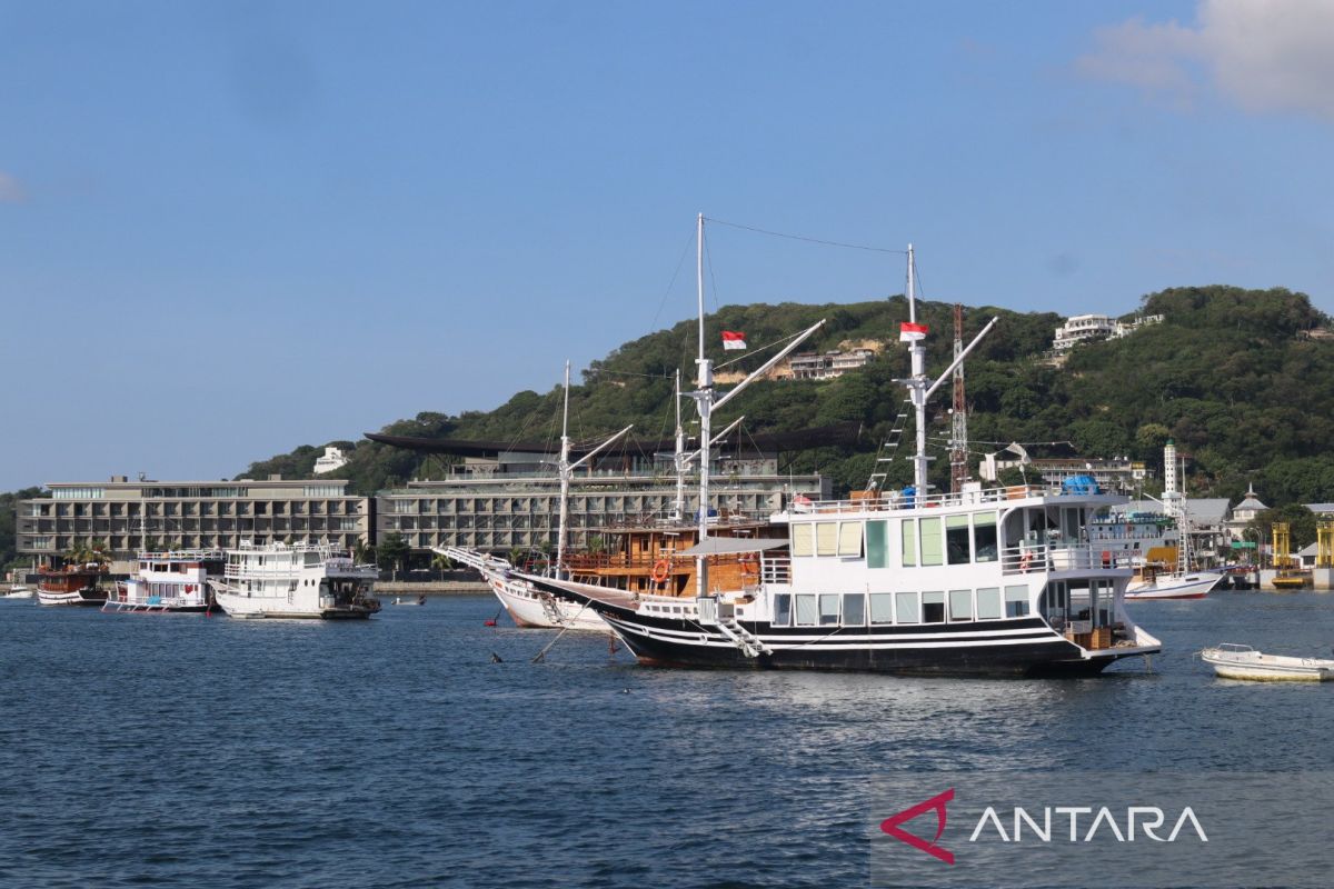 KSOP Labuan Bajo imbau nakhoda kapal waspadai cuaca ekstrem