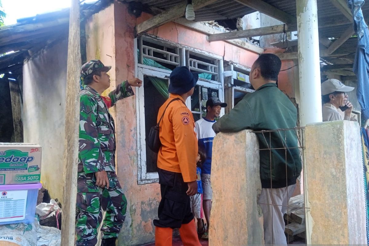 BPBD: Gempa M4,3 mengakibatkan rumah di Cibadak Sukabumi rusak