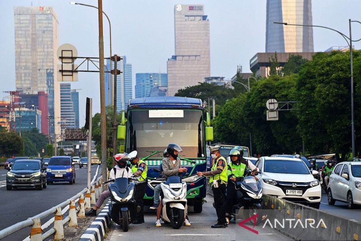 Rabu, SIM Keliling masih tersedia di sini