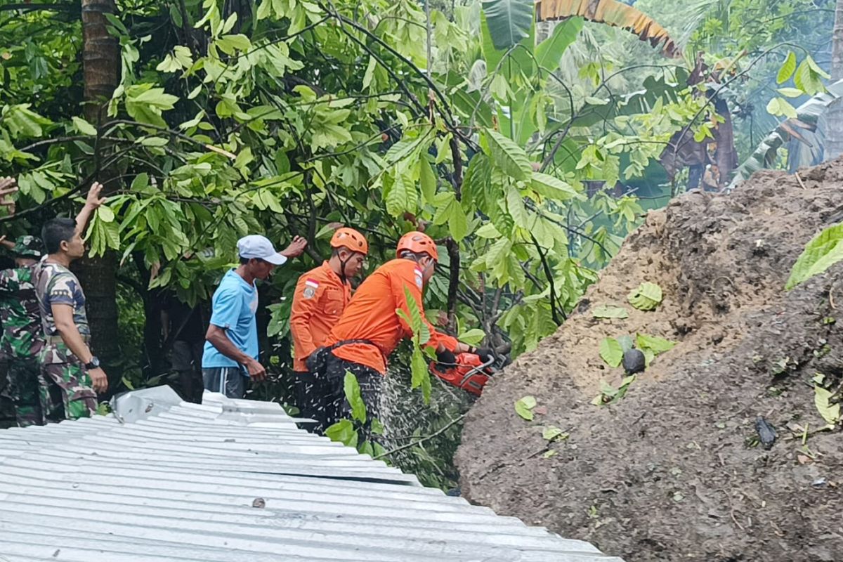 Basarnas Bali temukan korban terakhir longsor Klungkung, tertimpa batu