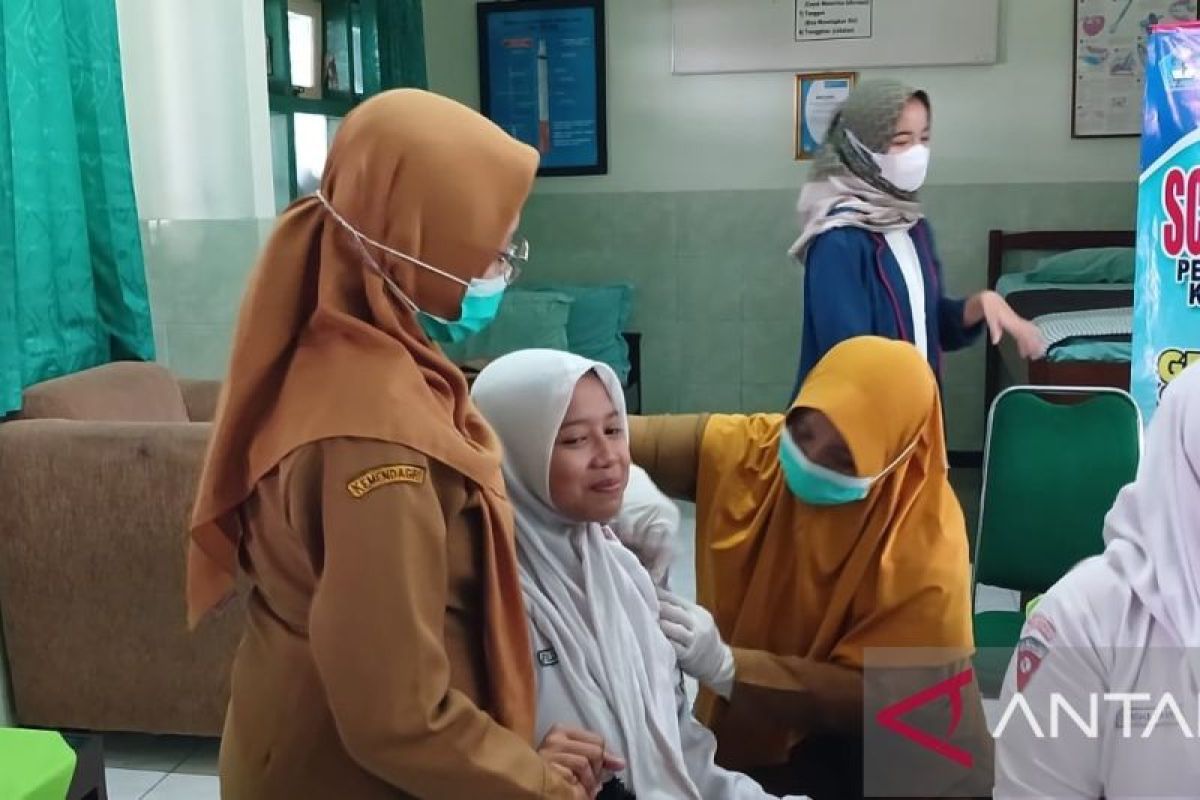 Pemkot Kediri intensifkan imunisasi HPV untuk pelajar