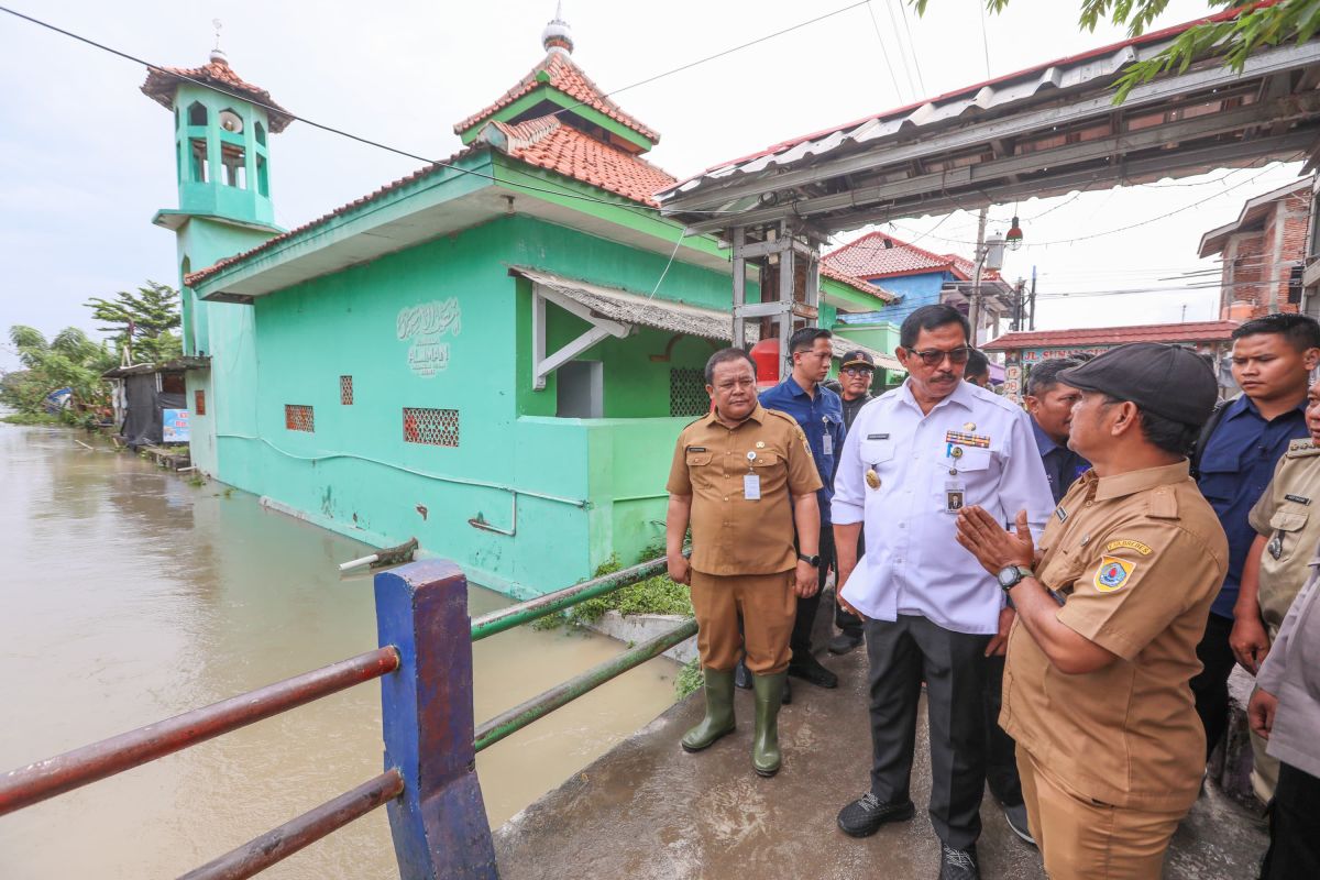 Pemprov Jateng salurkan bantuan Rp478 juta untuk korban banjir Brebes