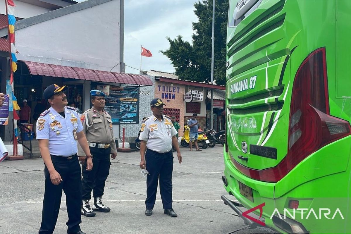 Jelang libur Imlek, Terminal Kalideres gelar ramp-check armada bus