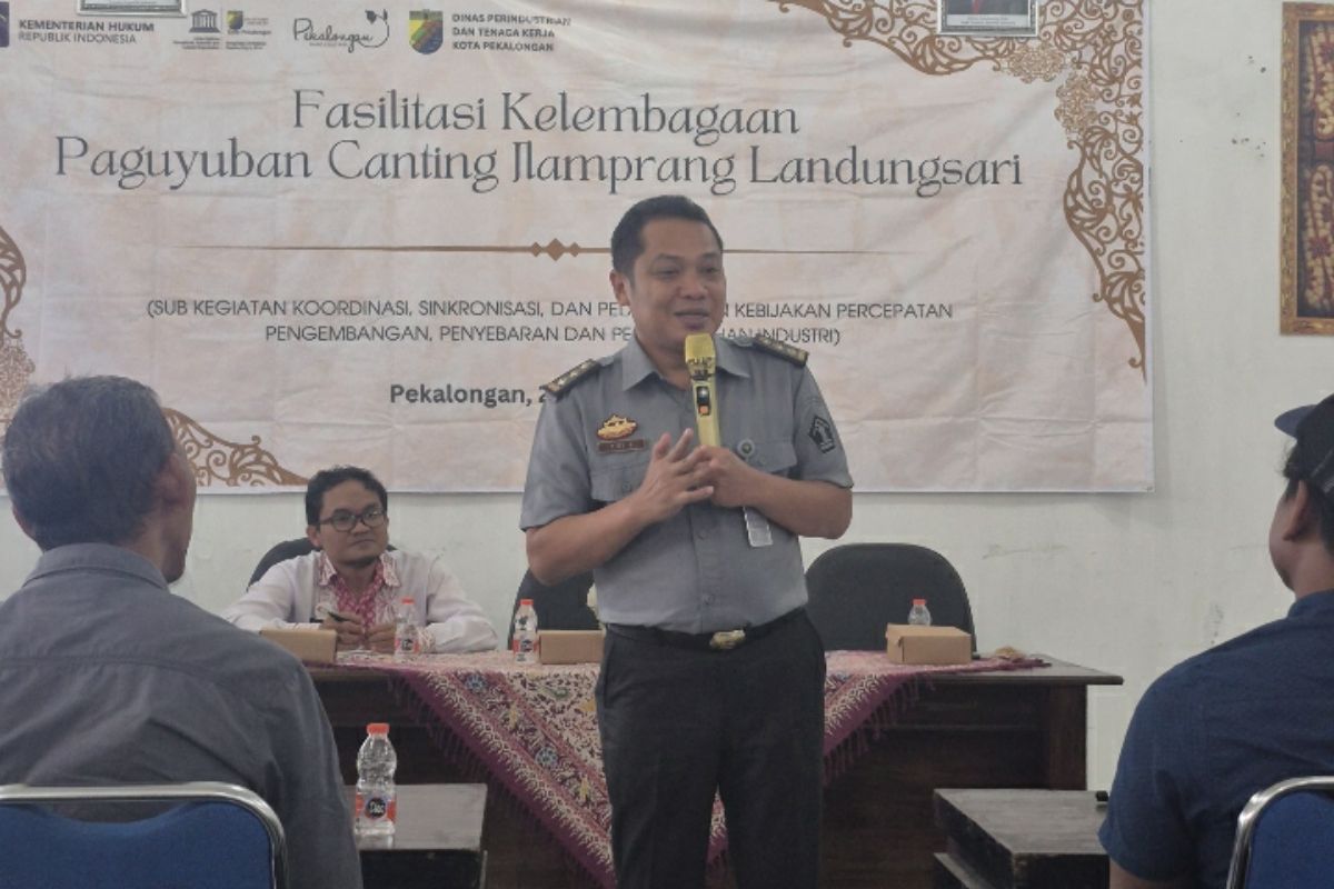 Kemenkum Jateng sosialisasikan manfaat merek kolektif ke pembatik Jlamprang