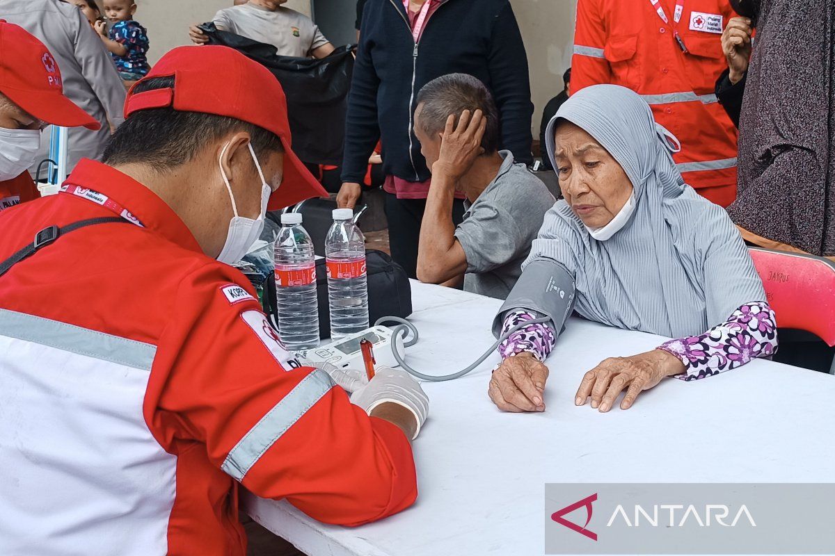 Polres Jakpus gelar bakti kesehatan untuk korban kebakaran Kemayoran