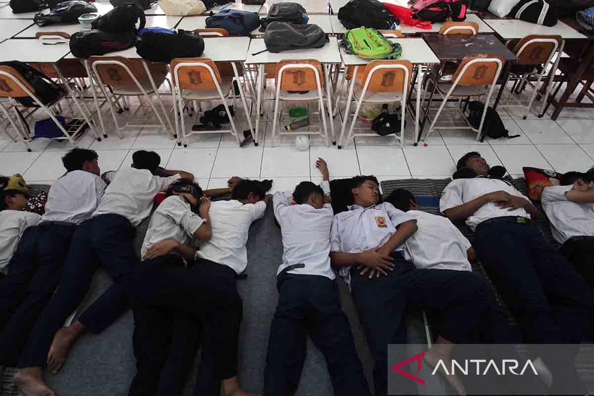 Program tidur siang di SMP Negeri 39 Surabaya