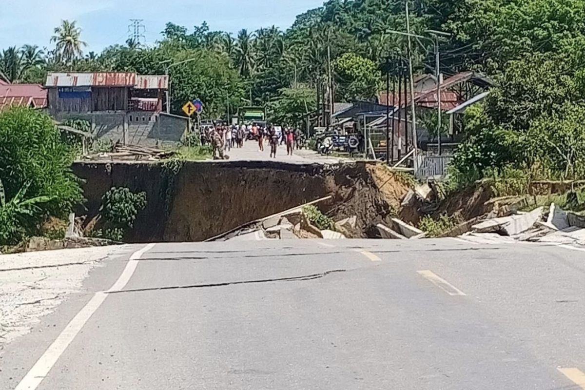 BPJN Sulteng segera pasang jembatan darurat setelah longsor di Poso