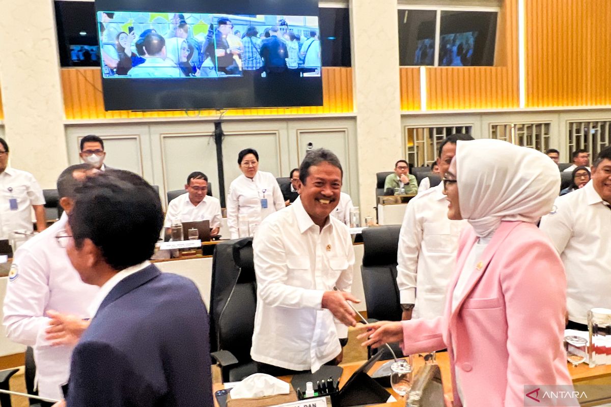 Menteri Trenggono penuhi panggilan Komisi IV DPR soal pagar laut