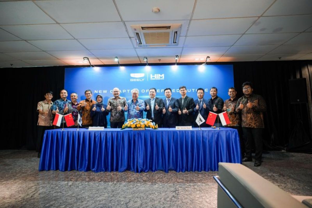 Geely Indonesia dan PT Handal Indonesia Motor resmi jalin kerja sama