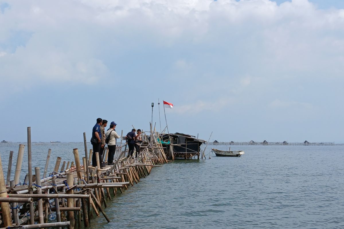 Menteri ATR tinjau luasan SHGB pagar laut di Pakuhaji Tangerang