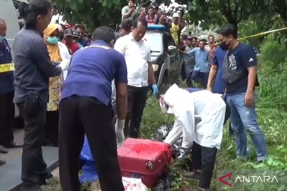 Polisi duga jasad wanita dalam koper merah dicekik dulu sebelum dimutilasi