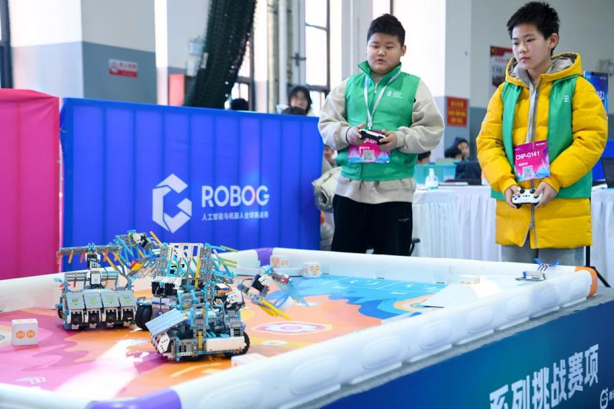 Final kontes robot dunia digelar di Henan