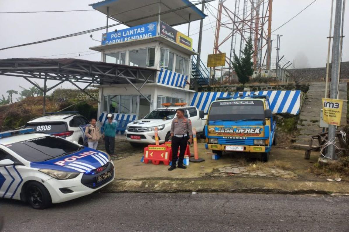 Satlantas  Polres Wonosobo siagakan mobil derek antisipasi kemacetan