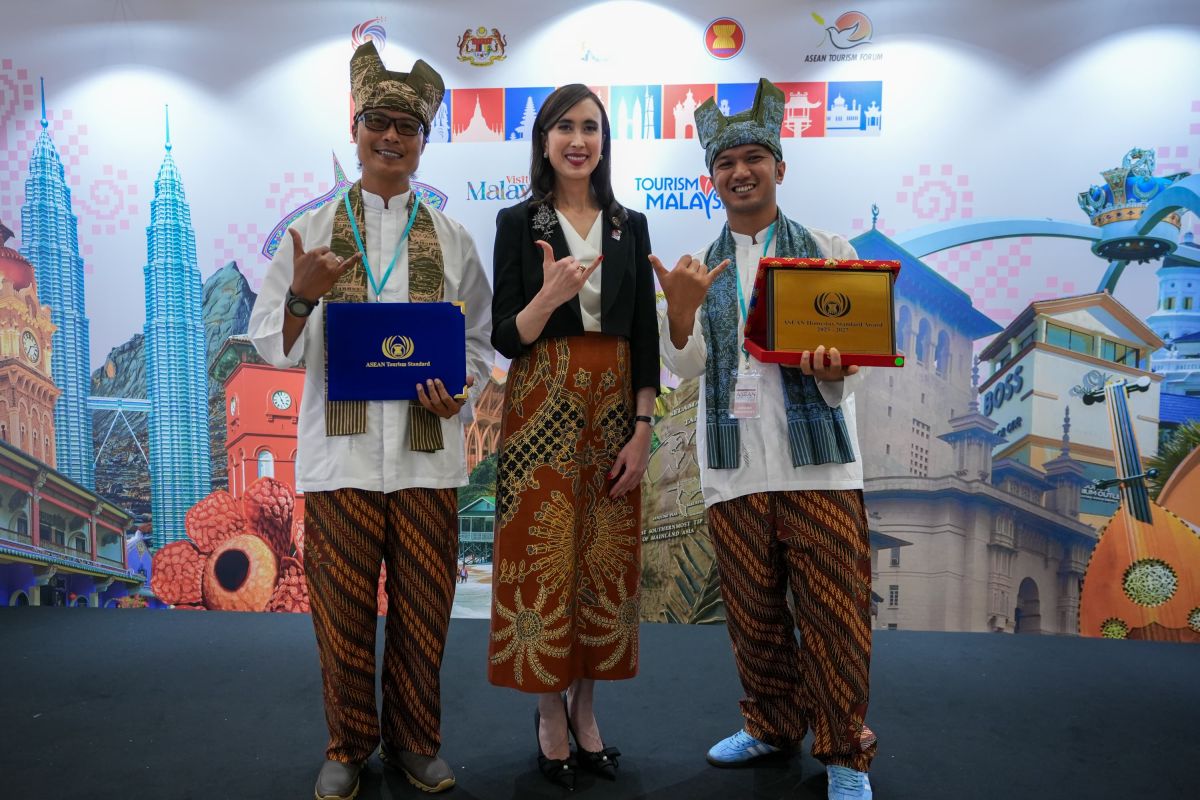 Desa Wisata Saribu Gonjong terima penghargaan Asean Tourism 2025.