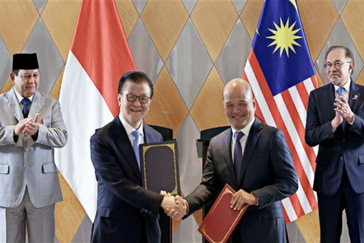 Di hadapan PM Malaysia dan Presiden RI, Axiata dan Sinarmas teken MoU kolaborasi strategis