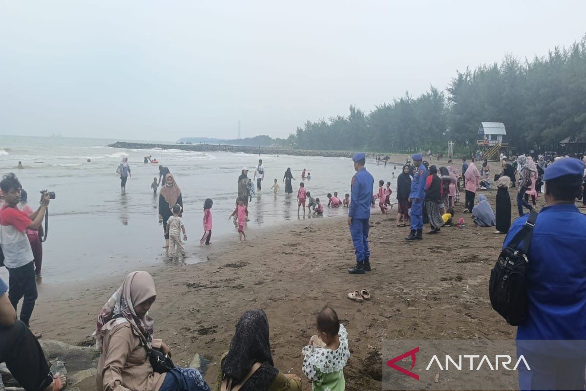 Polres Batang tingkatkan  pengamanan objek wisata selama masa libur