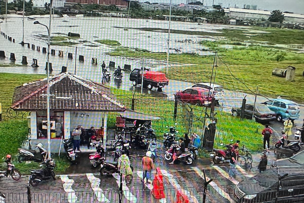 Ruas Parimeter Utara Bandara Soetta masih ditutup akibat banjir