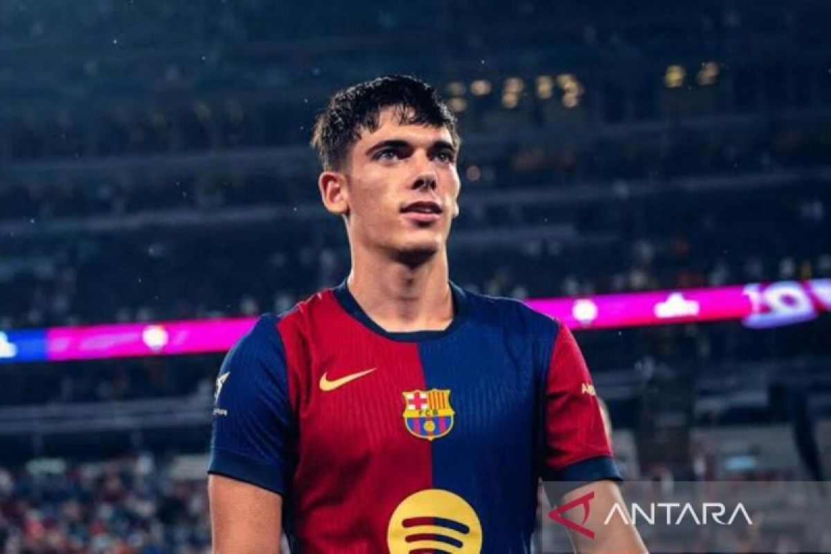 Como 1907 resmi permanenkan bek sayap kiri Alex Valle dari Barcelona