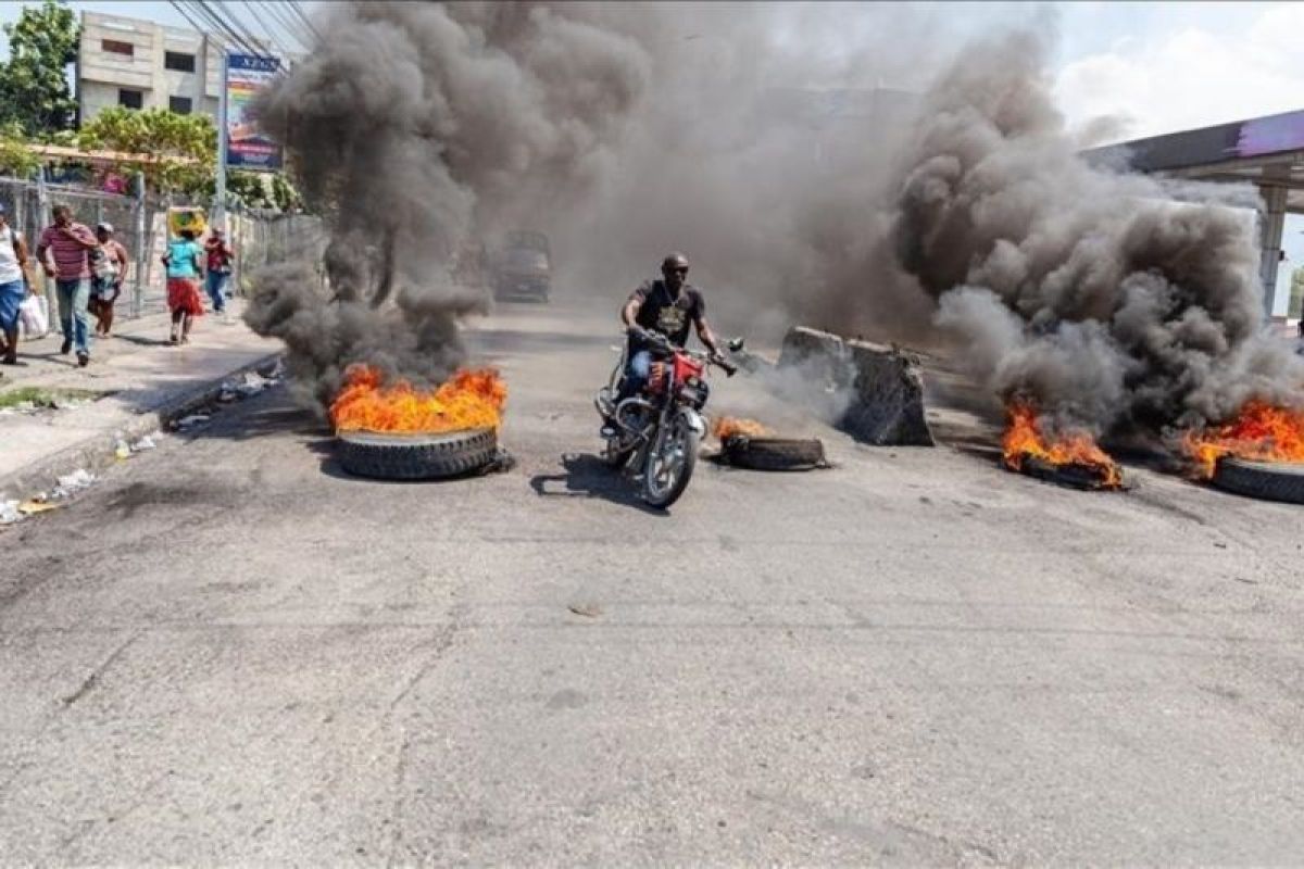 Geng bersenjata serang kota di dekat ibukota Haiti, 50 orang tewas