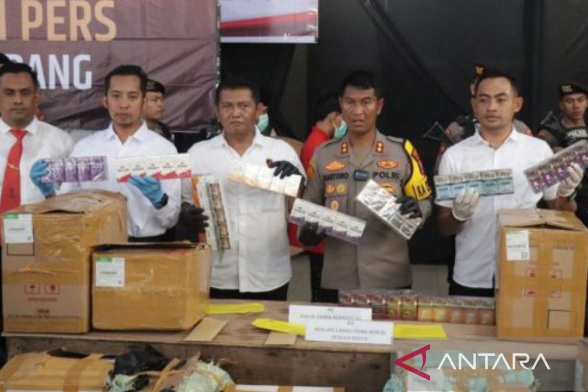 Polres Sampang gagalkan pengiriman rokok ilegal