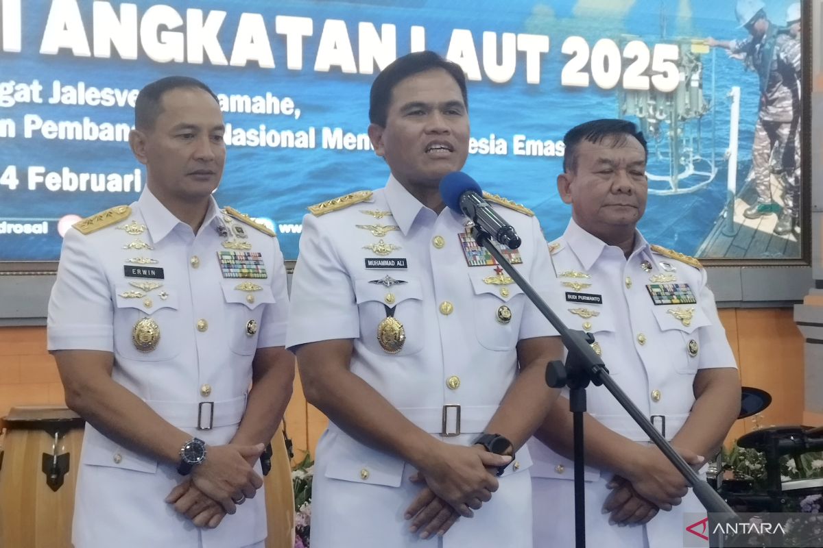 TNI AL sudah bongkar pagar laut sejauh 20 kilometer